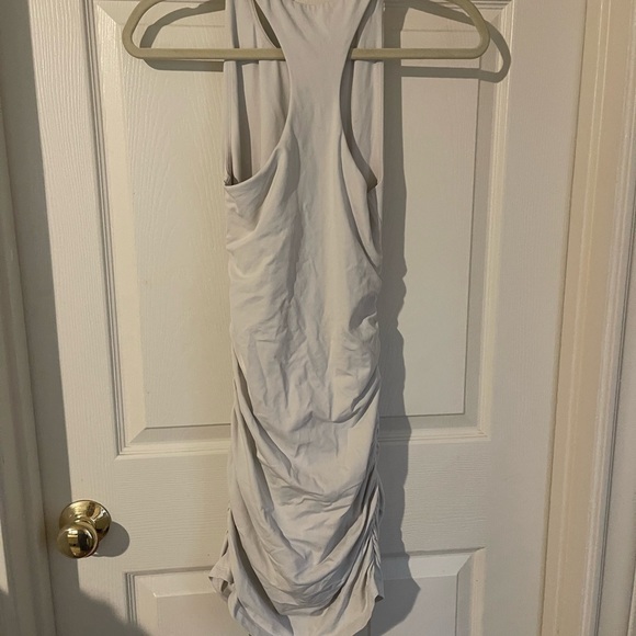 Elegant Sleeveless Ruched Dress - Light Gray - Picture 2 of 3